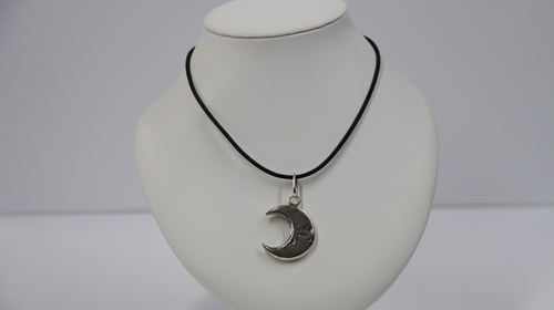 Pendentif "Lune d’Argent"