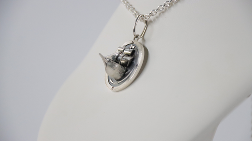 Pendentif "Le Navire des Rêves"