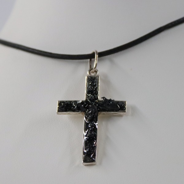 Pendentif "Croix Nocturne"