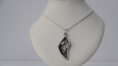IMG_6913.JPG Pendentif "Galaxie Sombre"