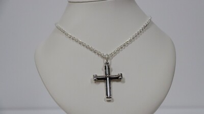 Pendentif "croix superposée"